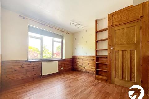 92 Bush Road, Cuxton, Rochester, ME2 1EY