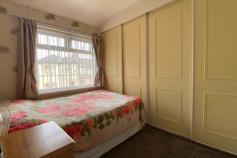 50 Avenue Road, Bradford, BD5 8DB