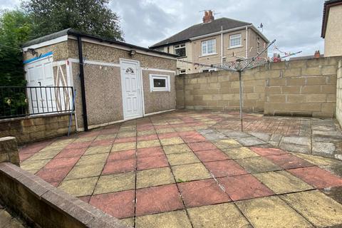 50 Avenue Road, Bradford, BD5 8DB