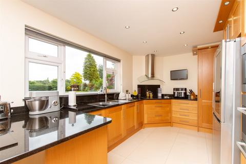 4 bedroom detached house for sale, Sole Street, Cobham, Kent