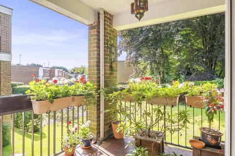 3 bedroom flat for sale, Great Missenden,  Buckinghamshire,  HP16