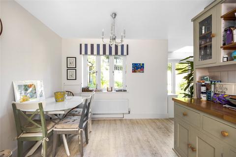 9 Bridle Place, Bramley, Guildford, GU5 0EY