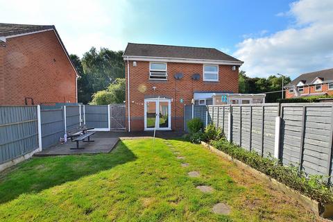 2 bedroom house for sale, Heather Close, Wolverhampton