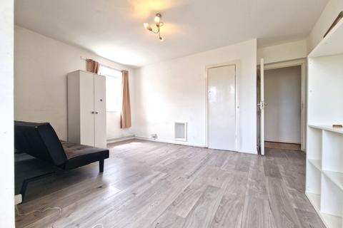 2 bedroom apartment for sale, Pinner Road, Northwood