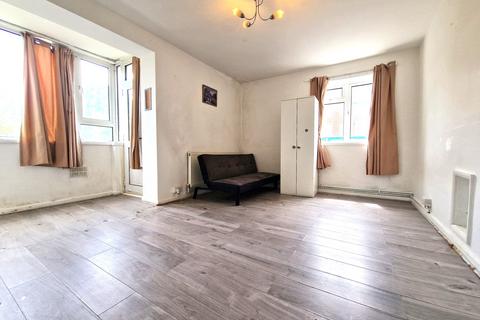 2 bedroom apartment for sale, Pinner Road, Northwood