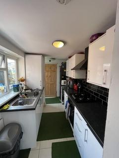 2 bedroom terraced house for sale, Springwell Road, Heston TW5