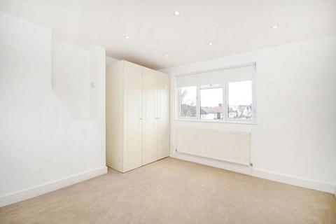 5 bedroom flat to rent, Temple Gardens, London NW11