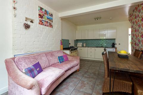 385 Mosspark Boulevard, Glasgow, G52 1JG