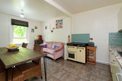385 Mosspark Boulevard, Glasgow, G52 1JG
