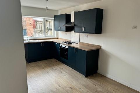 3 bedroom terraced house to rent, 147 Askern Road, Bentley, Doncaster, DN5