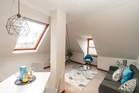 18/34 Johns Place, Edinburgh, EH6 7EN
