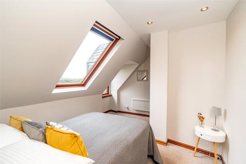18/34 Johns Place, Edinburgh, EH6 7EN