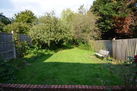 41 Drummond Drive, Stanmore, HA7 3PF