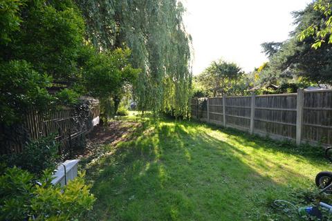 41 Drummond Drive, Stanmore, HA7 3PF