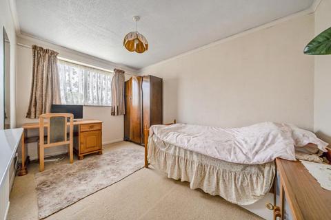 22 Austen Walk, Bicester, OX26 2FW