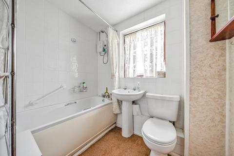 22 Austen Walk, Bicester, OX26 2FW