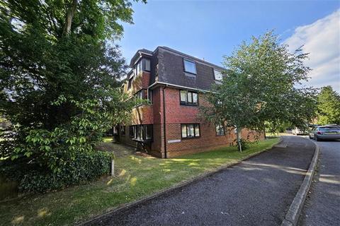 1 bedroom apartment to rent, Portsmouth Road, Godalming GU8