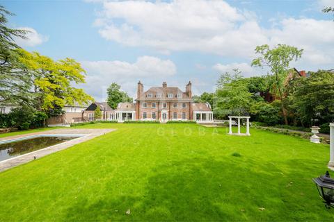 undefined, The Bishops Avenue, London, N2