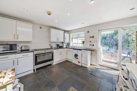 4 bedroom end of terrace house for sale, Elmington Road, Camberwell SE5