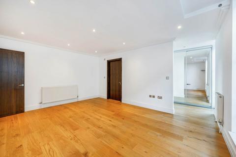 2 bedroom penthouse to rent, Town Meadow, Brentford, TW8