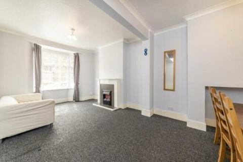 2 bedroom terraced house to rent, Braemar Road, Brentford, TW8