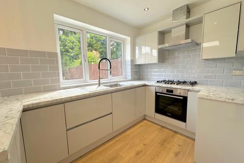 3 bedroom semi-detached house for sale, D'eyncourt Road, Wolverhampton WV10