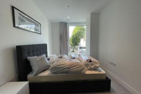 2 bedroom apartment to rent, Beaulieu House,  Glenthorne Road, London