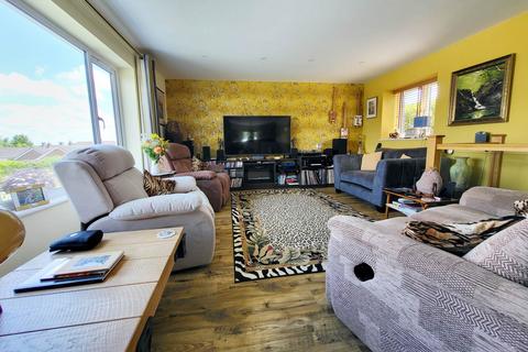 32 Burnards Field Road, Colyton, EX24 6PF