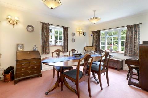 5 bedroom detached house for sale, Oxford Road, Beaconsfield, Buckinghamshire, HP9