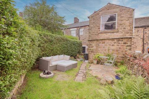 2 bedroom end of terrace house for sale, Hadfield Road, Glossop SK13