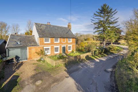 3 bedroom detached house to rent, Thorington Street, Colchester CO6