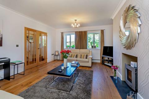 1 Broadway Close, Chalgrove, Oxford, OX44 7AY