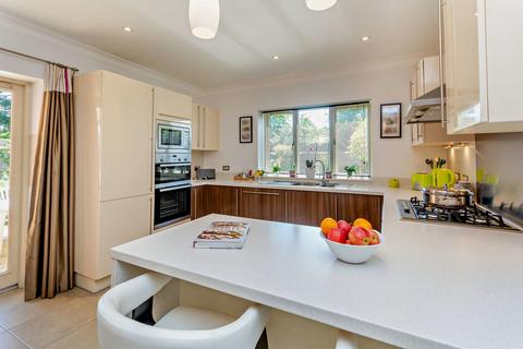1 Broadway Close, Chalgrove, Oxford, OX44 7AY