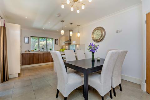 1 Broadway Close, Chalgrove, Oxford, OX44 7AY