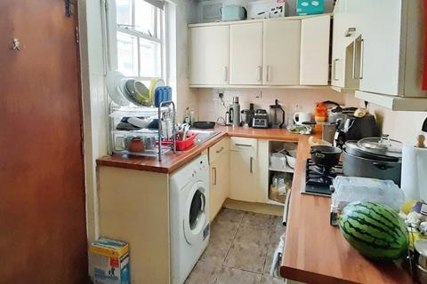 2 bedroom terraced house for sale, Lambert Road, Leicester