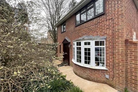 5 bedroom detached house to rent, Glenthorne Road, Exeter