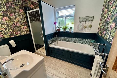 4 Windborough Road, Carshalton, SM5 4QJ