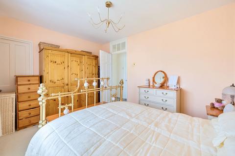 19 Peterborough Road, Carshalton, SM5 1EE