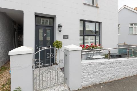 1 bedroom apartment for sale, Route Charles, St. Peter Port, Guernsey