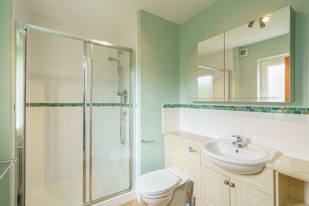 11. Bedroom 2 ensuite