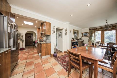 Newalls Batts Bridge Road, Maresfield, Uckfield, TN22 2HJ