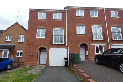 4 bedroom end of terrace house to rent, Cardinals Close, Donnington Wood