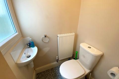 3 bedroom terraced house to rent, Walmer Road, Portsmouth