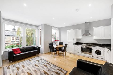 2 bedroom flat to rent, Hambalt Road, Abbeville Village, London, SW4
