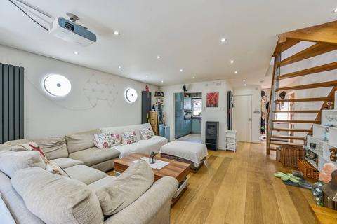 1 Moresby Walk, London, SW8 3AU