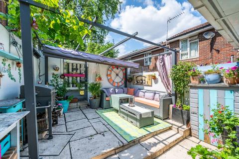 1 Moresby Walk, London, SW8 3AU