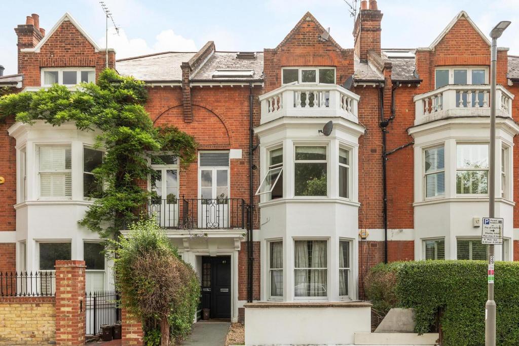 Clapham Common West Side, London 1 bed flat for sale £700,000