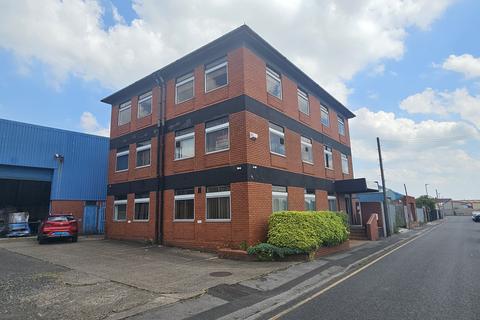 Office to rent, Wolverhampton Road West, Willenhall WV13