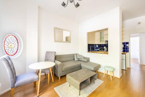 2 bedroom flat to rent, New Kings Road, Parsons Green, London, SW6