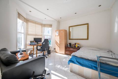 5 bedroom house for sale, Gillespie Road, Islington, London, N5